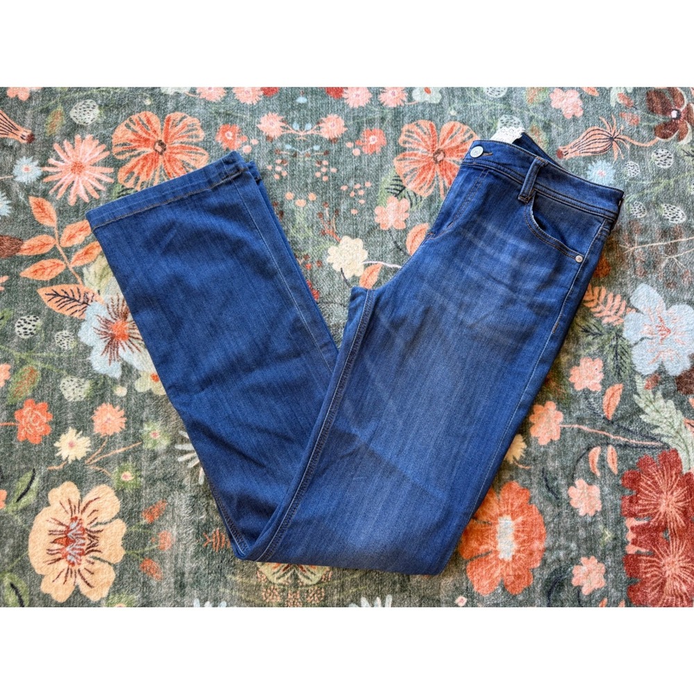 Altar'd State Plain Jane Wash Bootcut Jeans Blue Stretch Size 31/13 AJ21007H18‎